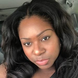 Meet your Posher, Ayana